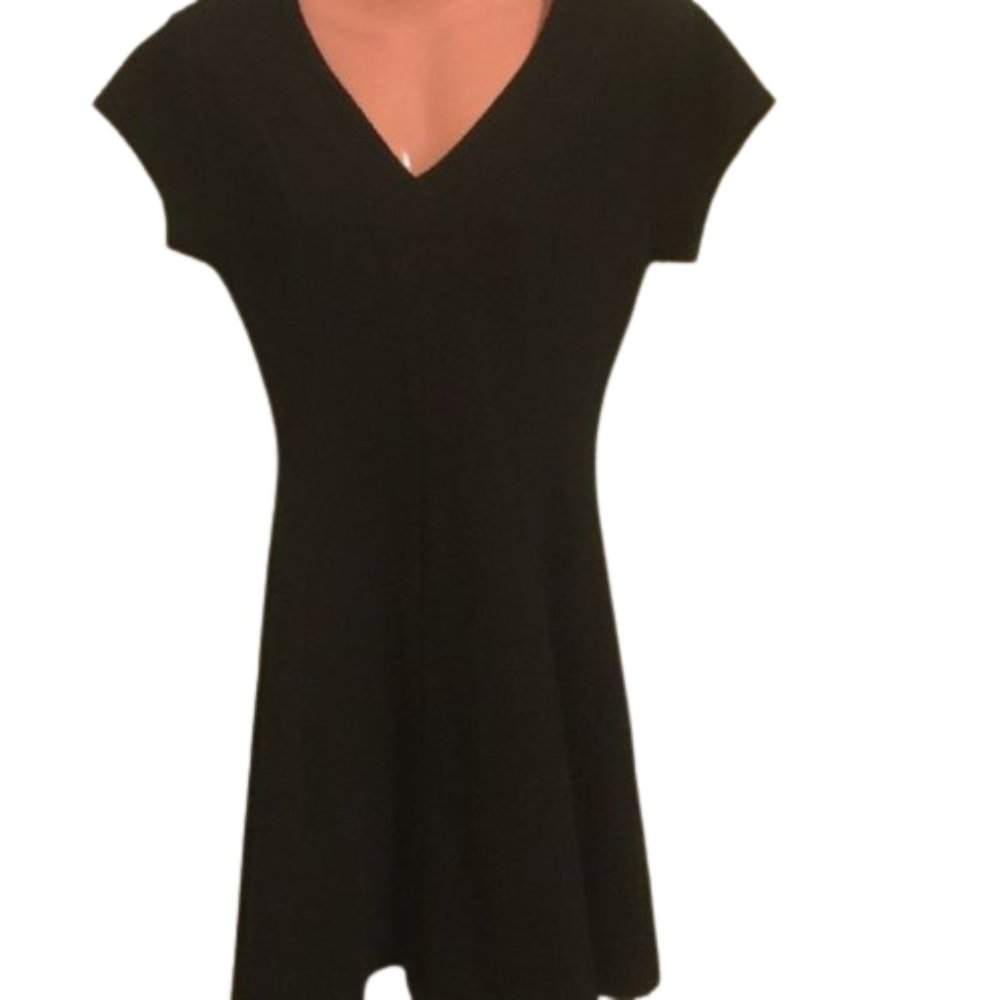 NWT - Banana Republic Little Black Dress. Size 2